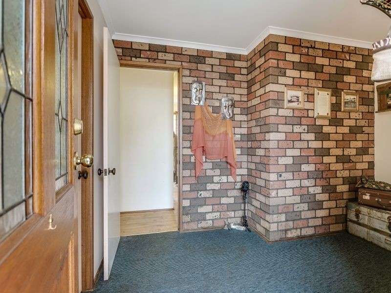 8 Banksia Court, Frankston South VIC 3199