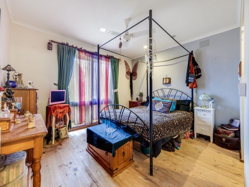 8 Banksia Court, Frankston South VIC 3199