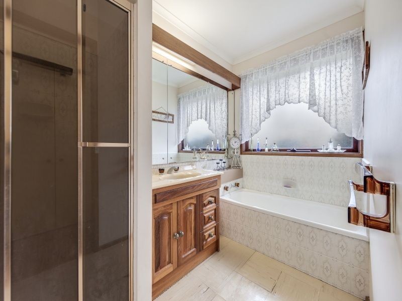 8 Banksia Court, Frankston South VIC 3199