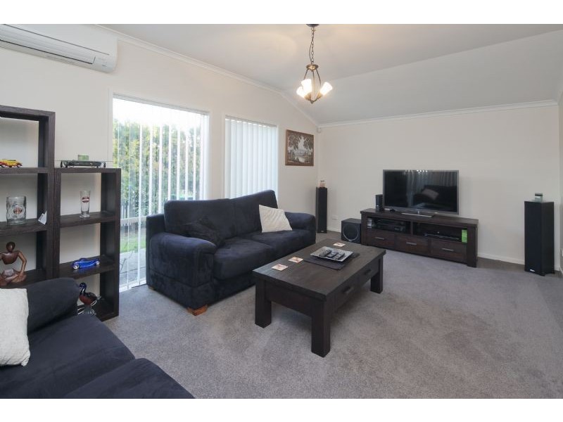 15 Protea Street, Carrum Downs VIC 3201