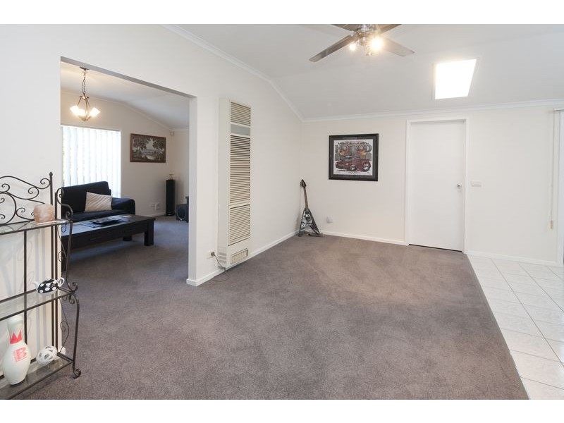 15 Protea Street, Carrum Downs VIC 3201