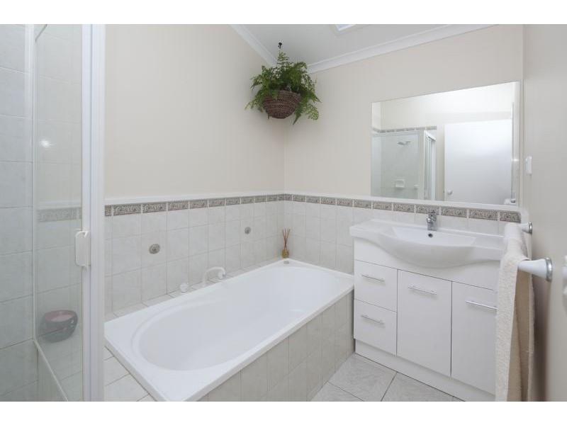 15 Protea Street, Carrum Downs VIC 3201