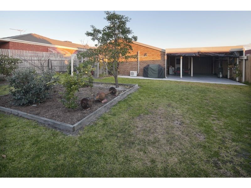 15 Protea Street, Carrum Downs VIC 3201