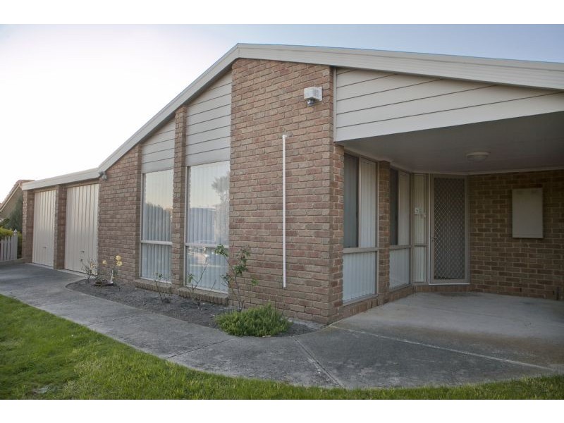 15 Protea Street, Carrum Downs VIC 3201