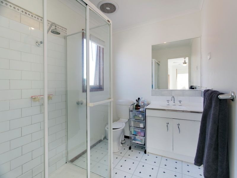37 Lexton Drive, Langwarrin VIC 3910