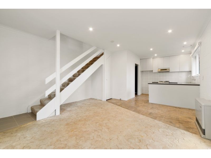 1/14 Carder Avenue, Seaford VIC 3198