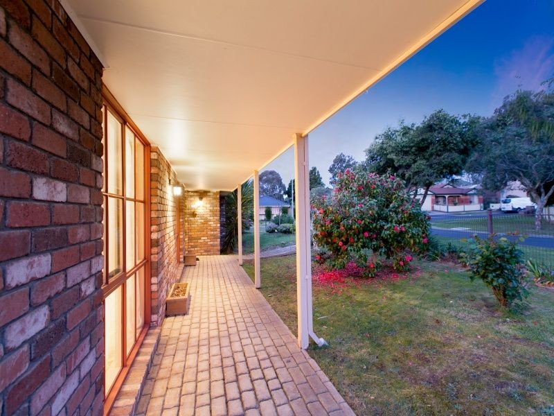 13 Beacon Drive, Langwarrin VIC 3910