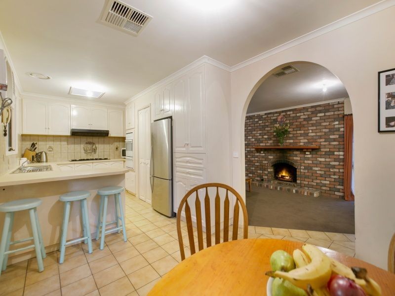 13 Beacon Drive, Langwarrin VIC 3910