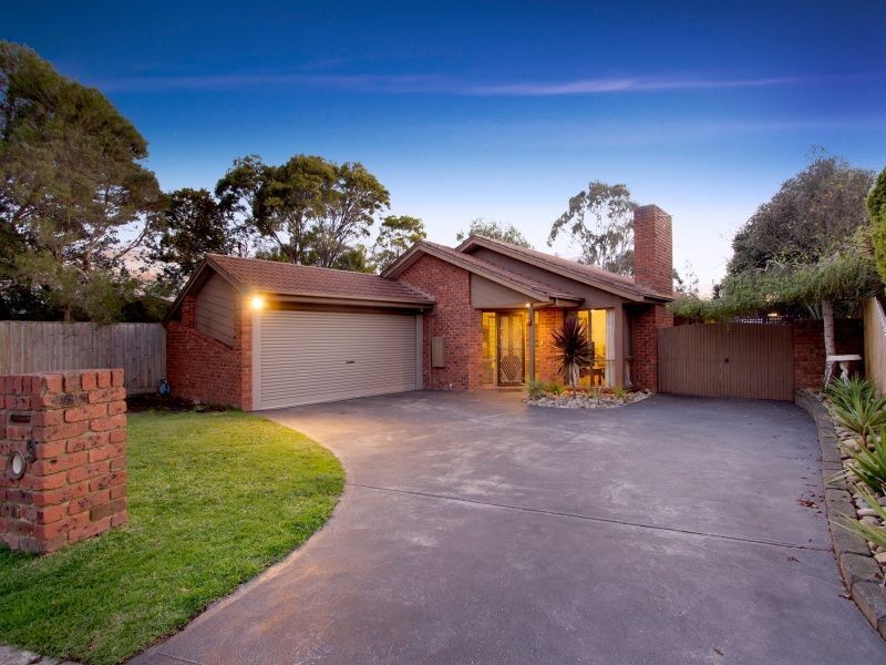 9 Burgess Drive, Langwarrin VIC 3910