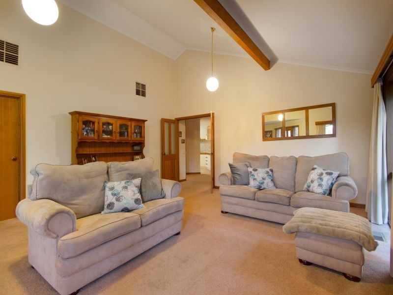 9 Burgess Drive, Langwarrin VIC 3910