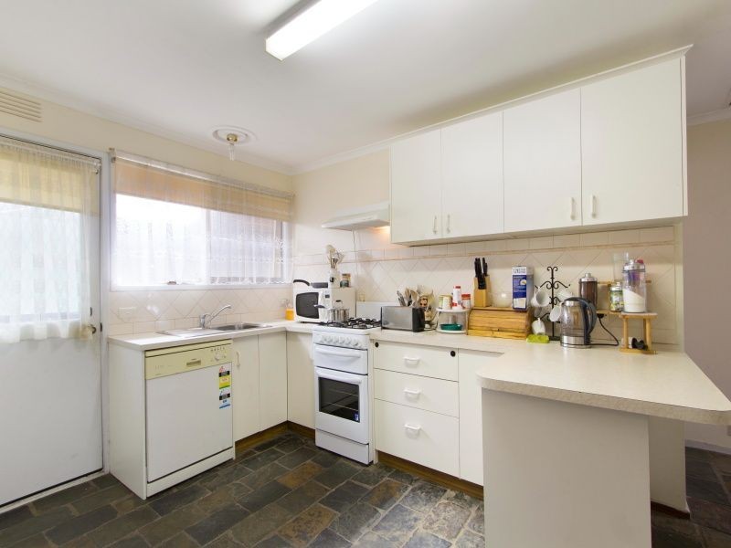 38 Whimbrel Crescent, Carrum Downs VIC 3201