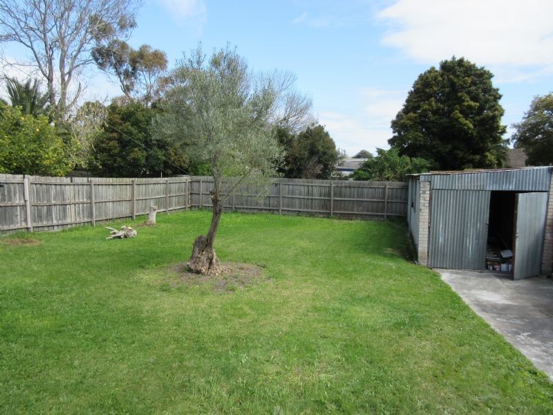 7 McMahons Road, Frankston VIC 3199