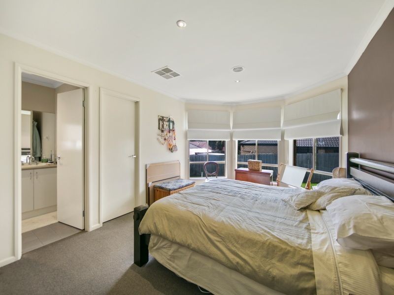 35 Trinity Drive, Langwarrin VIC 3910