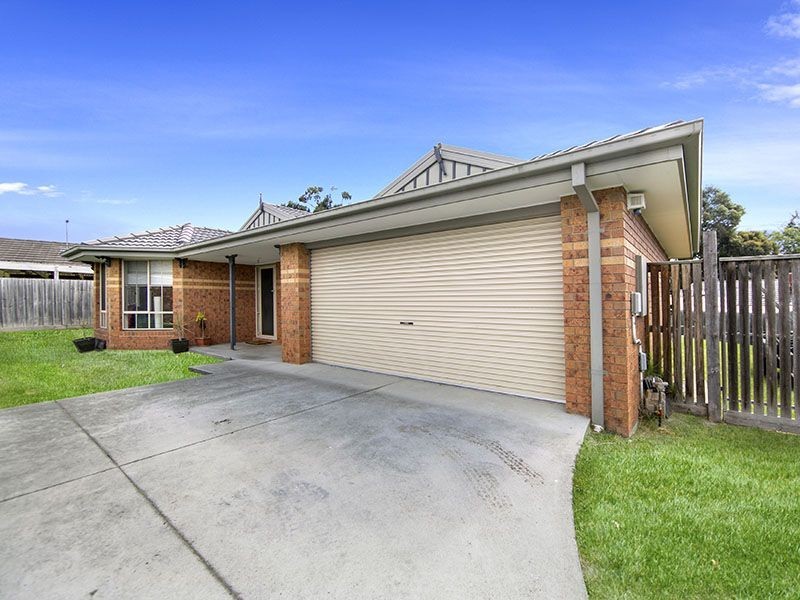 35 Trinity Drive, Langwarrin VIC 3910