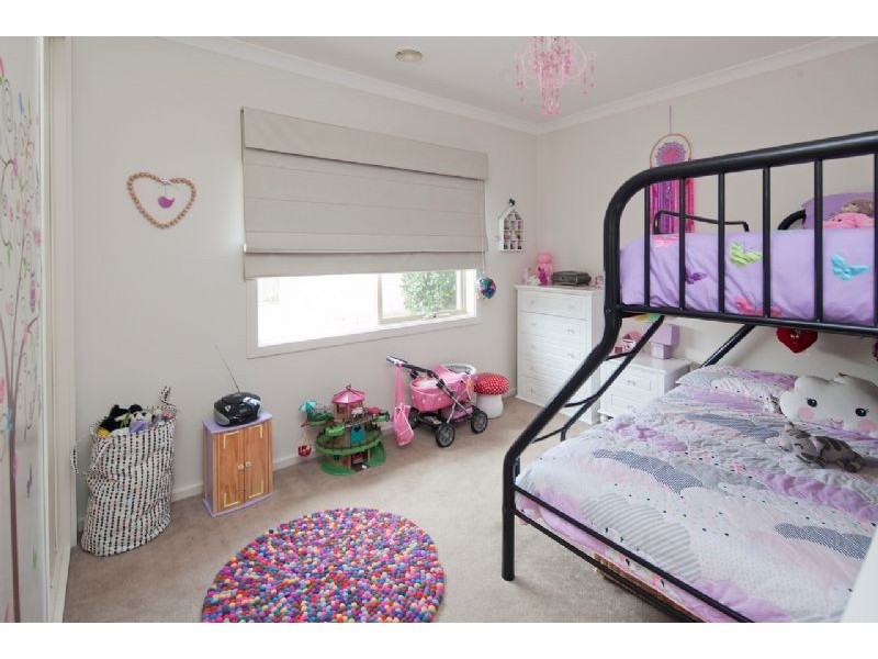 35 Waterhouse Way, Cranbourne South VIC 3977