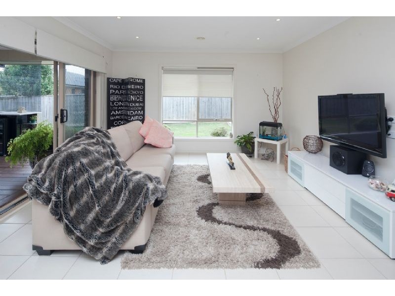 35 Waterhouse Way, Cranbourne South VIC 3977