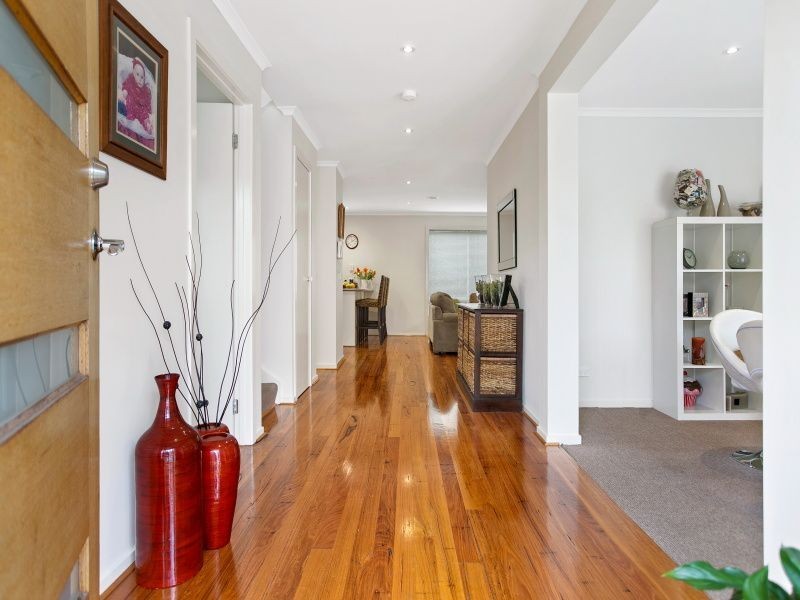 5/2 Edward St, Langwarrin VIC 3910