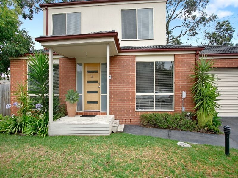 5/2 Edward St, Langwarrin VIC 3910