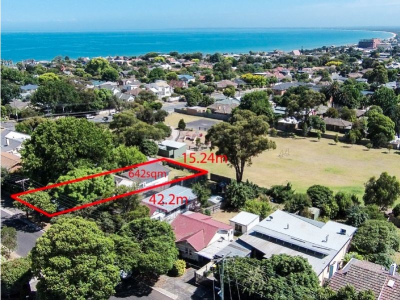 4 Woodlands Grove, Frankston VIC 3199