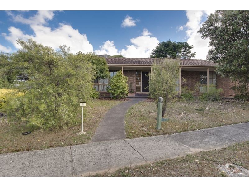 1 Birch Crt, Langwarrin VIC 3910