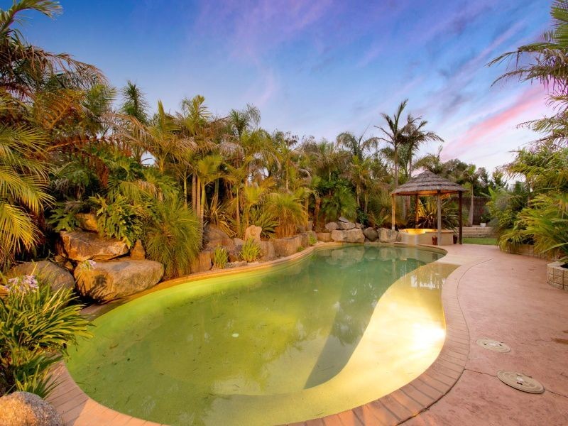2 Bridgewater Court, Langwarrin VIC 3910