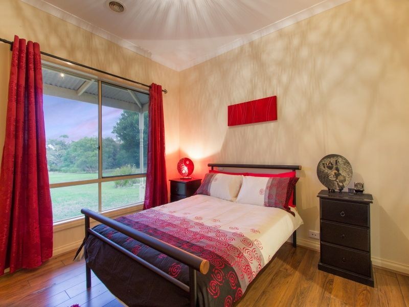 2 Bridgewater Court, Langwarrin VIC 3910