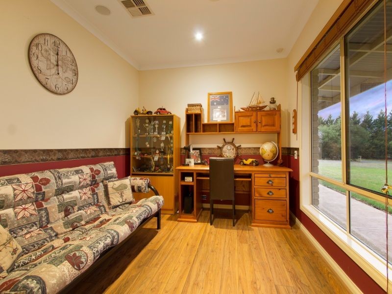 2 Bridgewater Court, Langwarrin VIC 3910