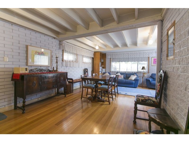 16 Lloyd St, Langwarrin VIC 3910