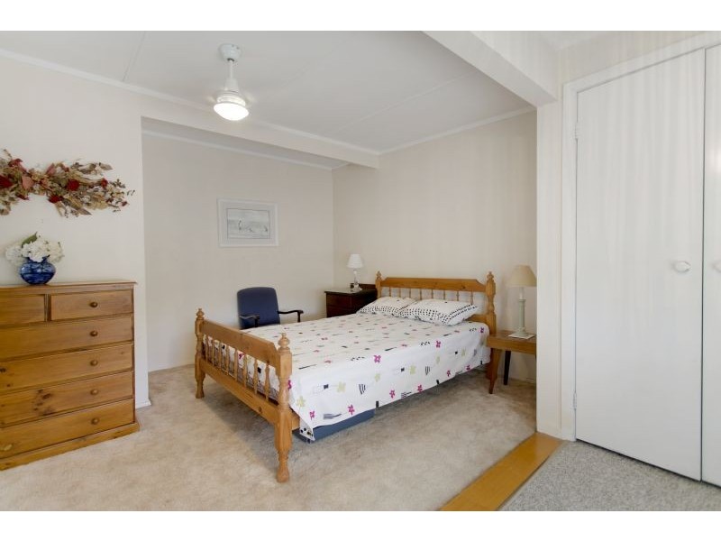 16 Lloyd St, Langwarrin VIC 3910