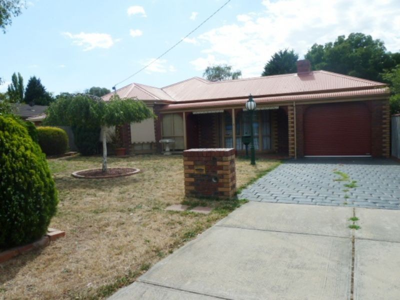 8 Diana Court, Langwarrin VIC 3910