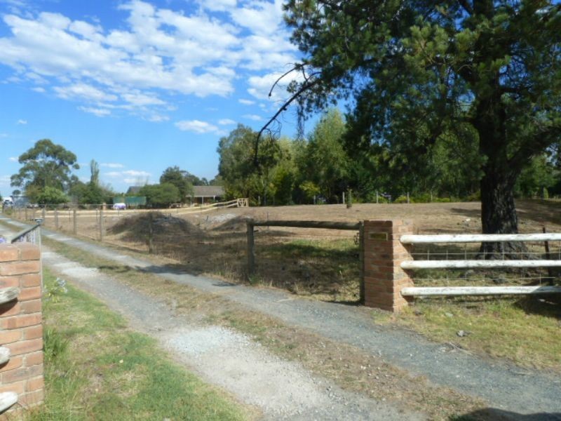 12 Pearcedale Road, Pearcedale VIC 3912