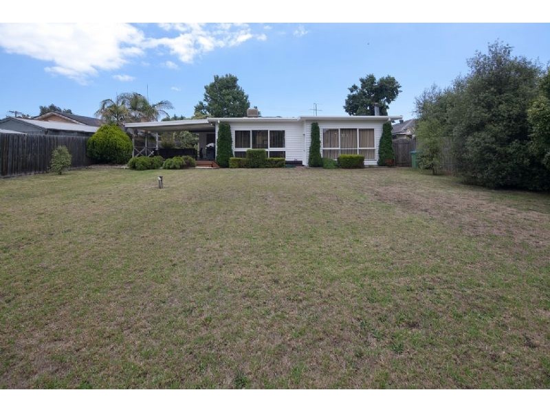 17 Station Crescent, Baxter VIC 3911