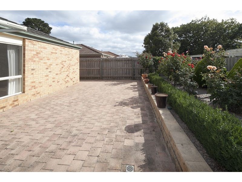 7 Francis Crescent, Langwarrin VIC 3910