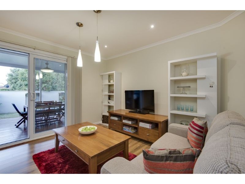 33 Dunn Crescent, Langwarrin VIC 3910