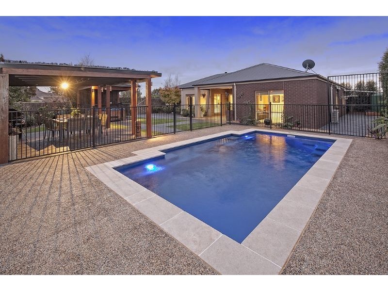 3 Collina Court, Langwarrin VIC 3910