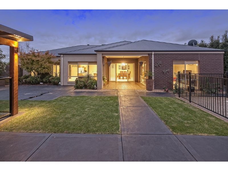 3 Collina Court, Langwarrin VIC 3910