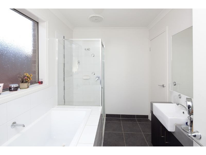 21 Southampton Drive, Langwarrin VIC 3910