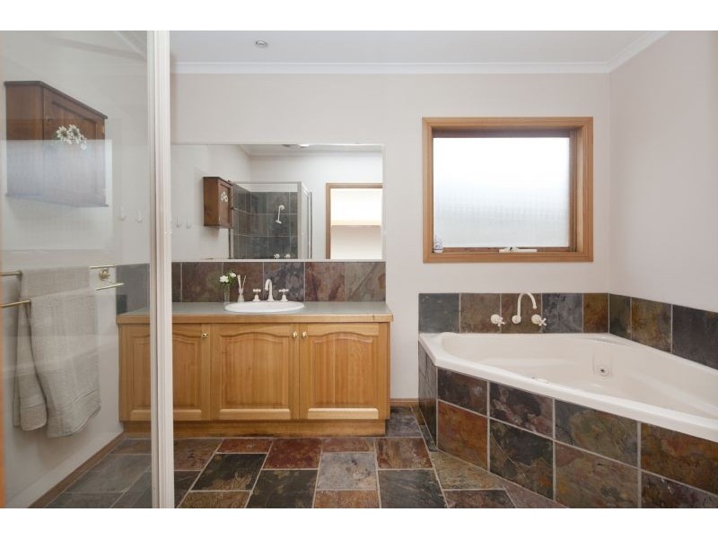12 King Orchid Drive, Langwarrin VIC 3910