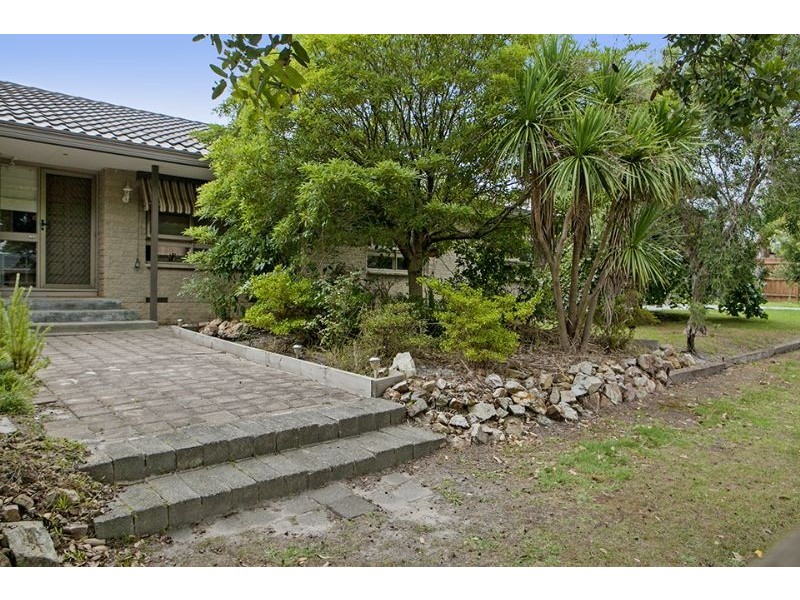 2 Knott Court, Langwarrin VIC 3910
