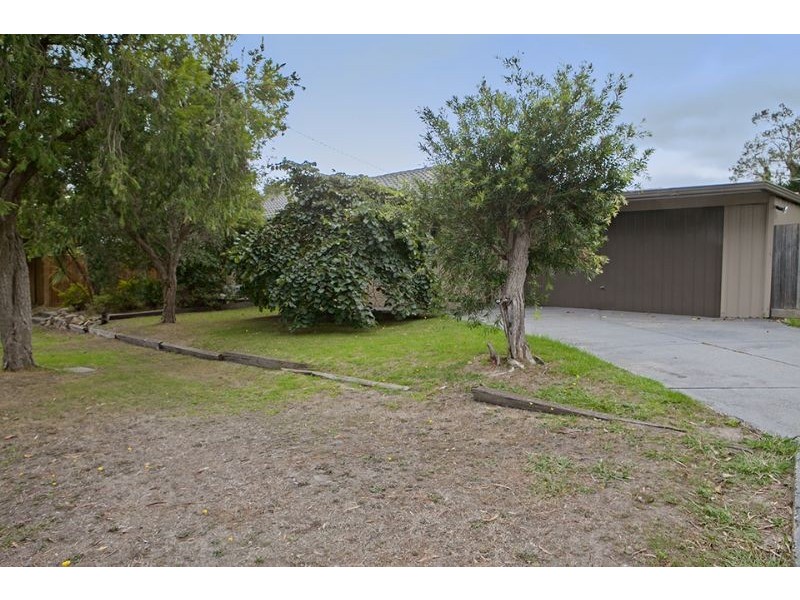 2 Knott Court, Langwarrin VIC 3910