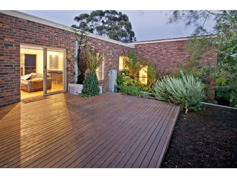 8 Tindal Court, Frankston South VIC 3199