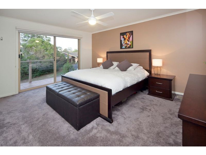 8 Tindal Court, Frankston South VIC 3199