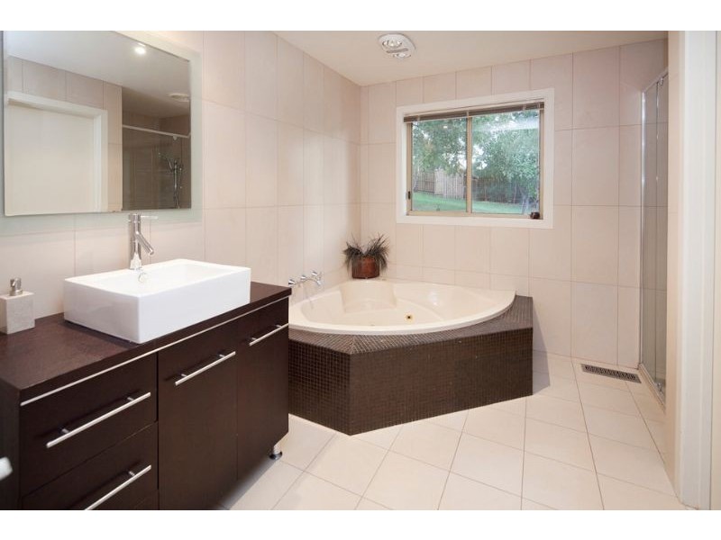 8 Tindal Court, Frankston South VIC 3199