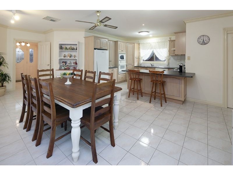 5 Trameland Court, Langwarrin VIC 3910