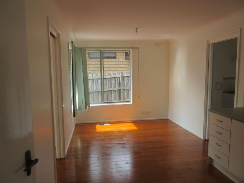 76 CENTENARY STREET, Seaford VIC 3198