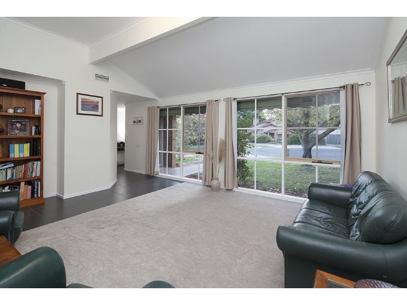 5 Saligna Court, Langwarrin VIC 3910