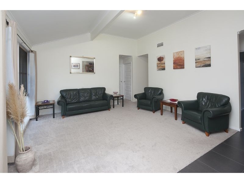 5 Saligna Court, Langwarrin VIC 3910