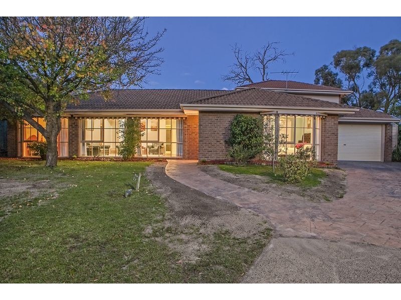 5 Saligna Court, Langwarrin VIC 3910