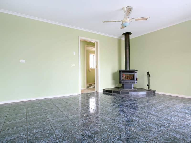82 Broderick Road, Carrum Downs VIC 3201