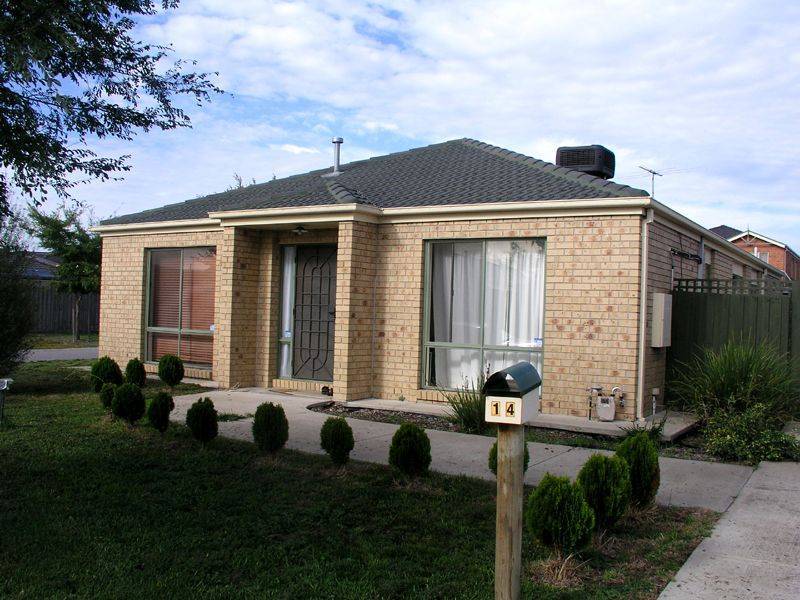 14 Delatite Way, Skye VIC 3977
